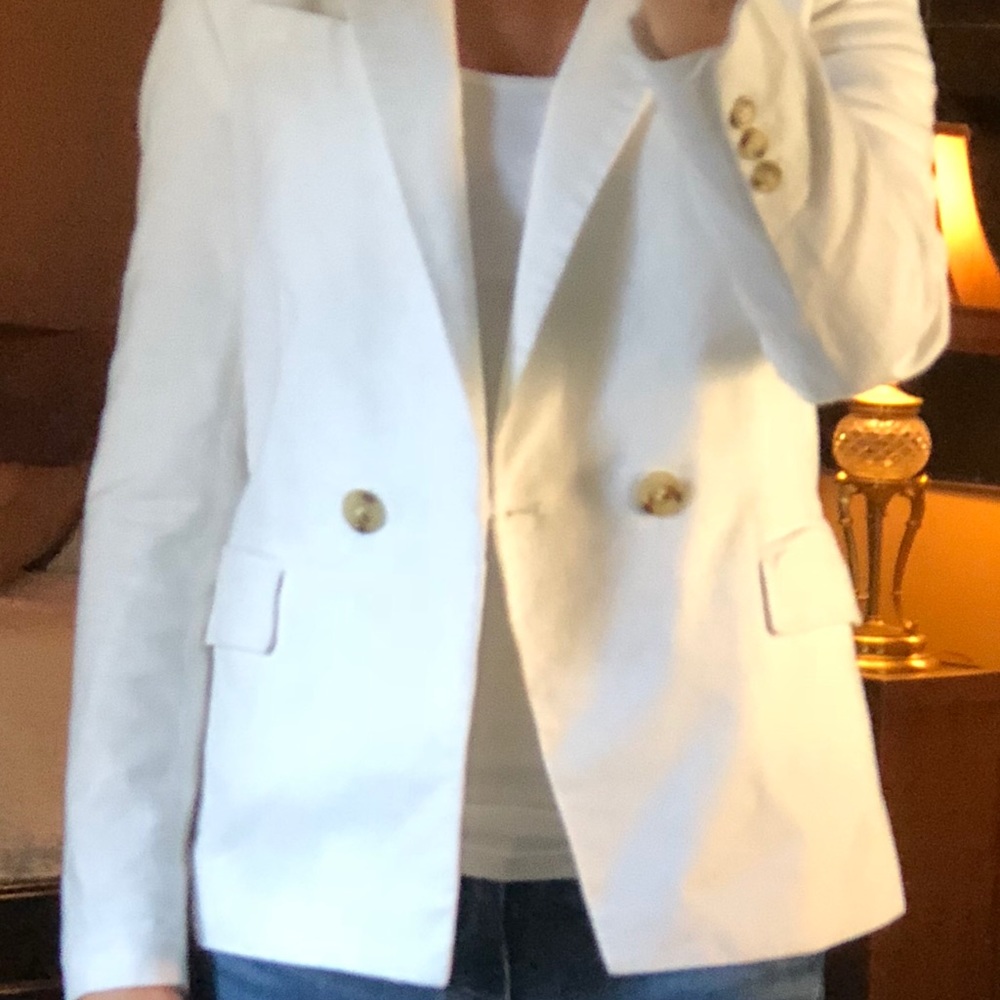 White linen double breasted blazer